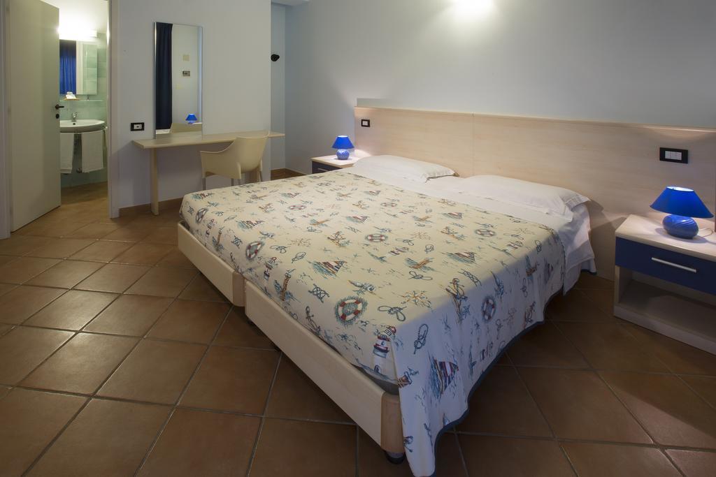 Hotel Vila Bahia Numana Oda fotoğraf